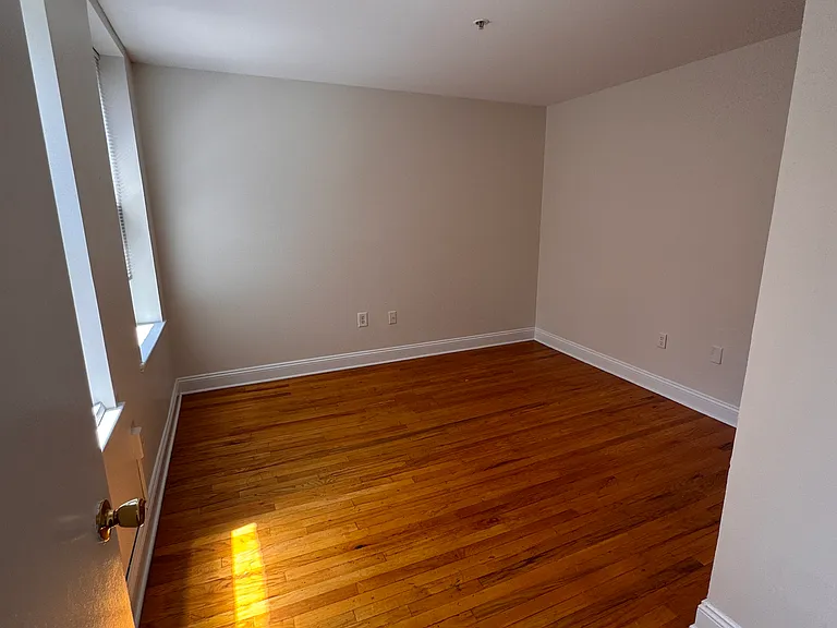 140 Virginia Ave #302 — Photo 6