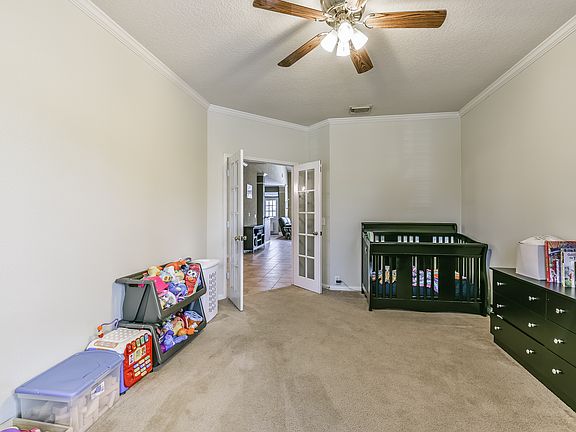4th image of 2602 Sunny Shores Dr