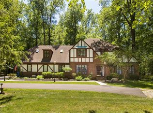 5380 Barton Rd, North Ridgeville, OH 44039