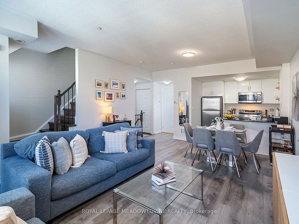 1st image of 10 Carnation Ave #19