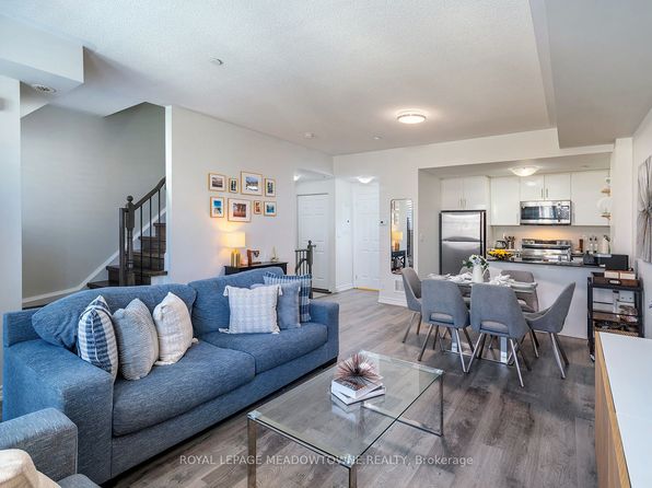 10 Carnation Ave #19, Toronto, ON M8V 0B8