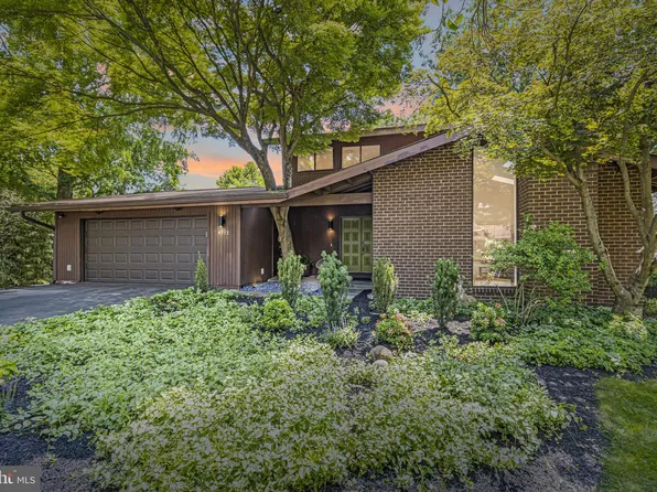 9712 Eldwick Way, Potomac, MD 20854