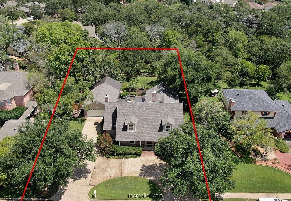 1st image of 8611 Rosewood Dr