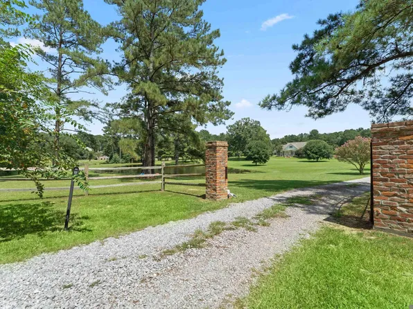 7953 Pipes Ln, Ethel, LA 70730