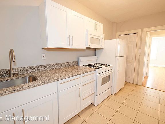 5th image of 3457 Lawn Ave APT 2S