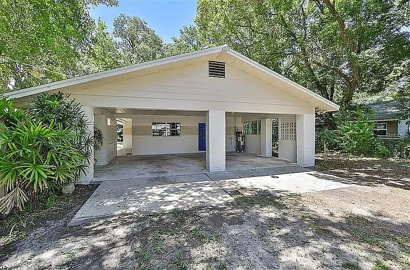4 bed, 1488 sqft, $2,300 — Photo 2