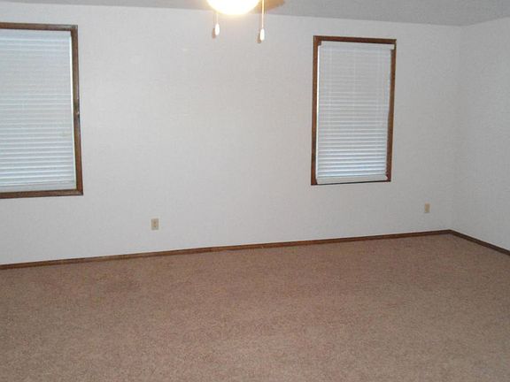 3rd image of 3005 E 22nd St
