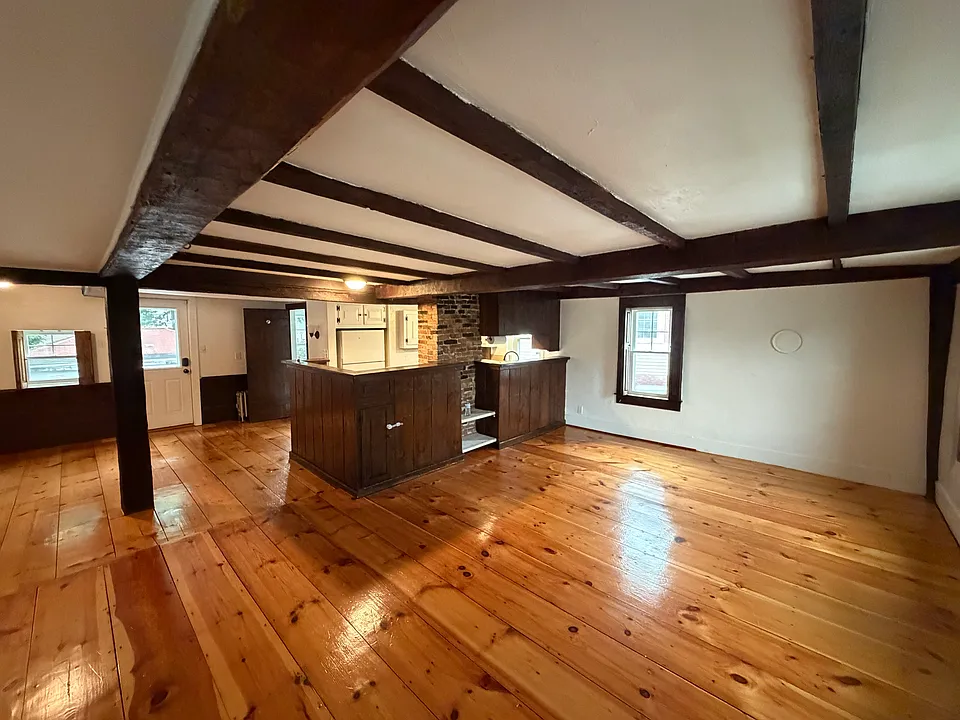 5 Blossom St #2