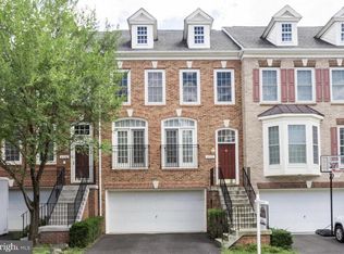 4597 Barringer Pl, Fairfax, VA 22030