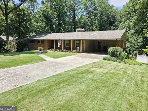 71 Pioneer Trl, Marietta, GA 30068