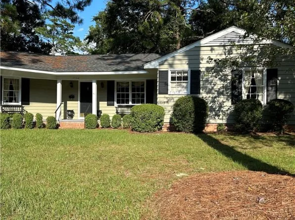 1706 Dean Dr, Waycross, GA 31501