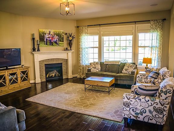 4th image of 4756 Silver Fox Ct