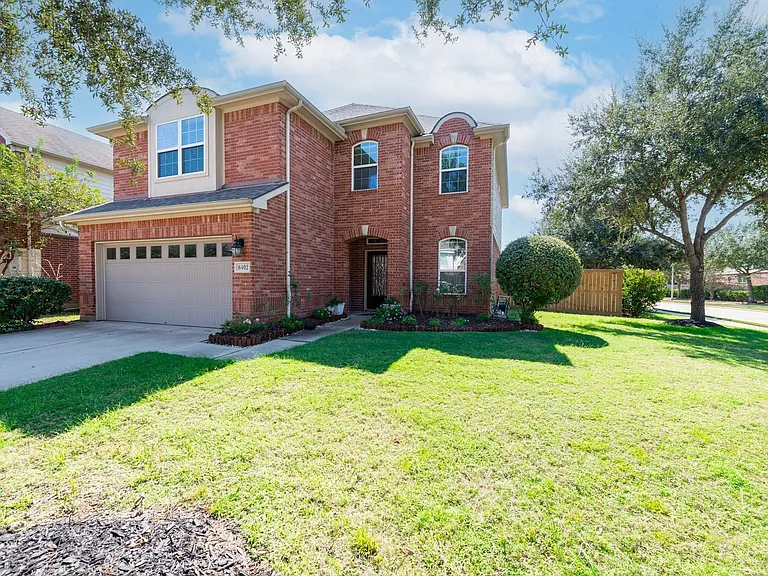 6402 Addlestone Ridge Ln — Photo 1
