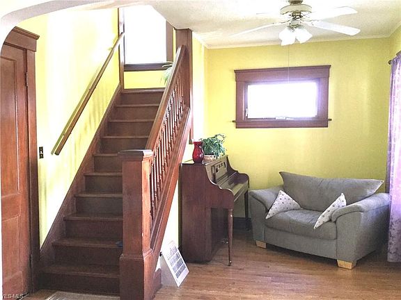 3rd image of 2413 Saratoga Ave