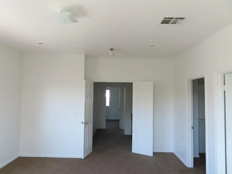 749 S Arizona Ave — Photo 9