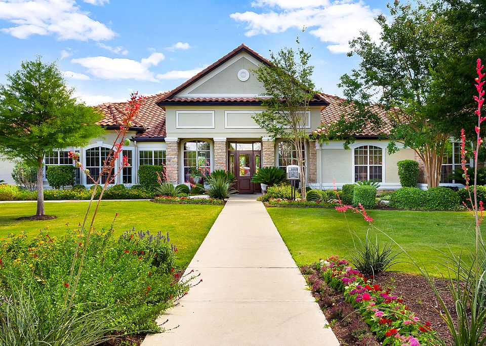 Clubhouse - Welcome!