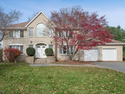 33 Continental Rd, Morris Plains, NJ, 07950