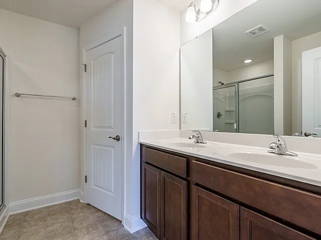 3954 Weavers Pond Dr #3954 — Photo 5