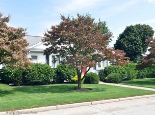 73 Garland Ave, Cranston, RI 02910