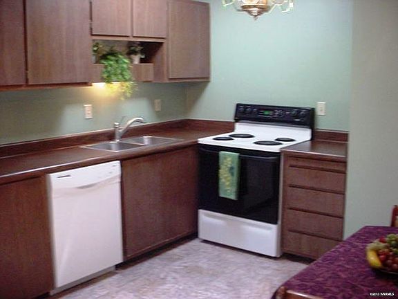2nd image of 1049 Baywood Dr