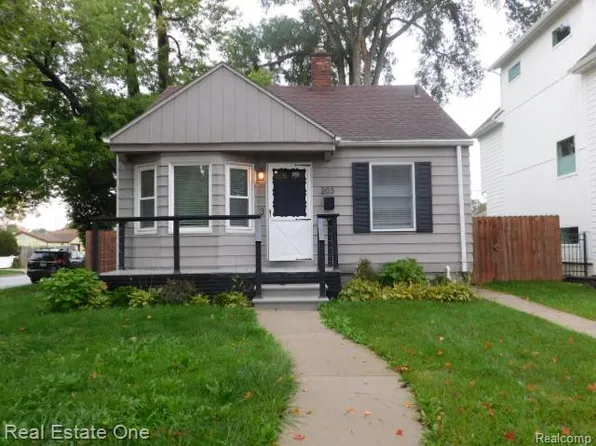 203 S Wilson Ave, Royal Oak, MI 48067