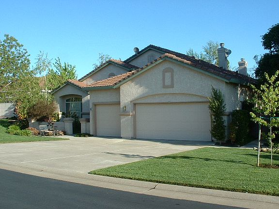 2nd image of 308 Melville Ct