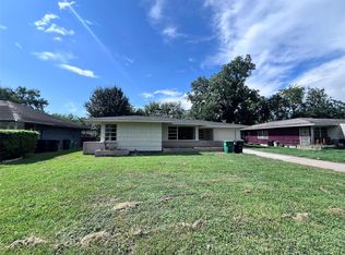 5742 Flamingo Dr, Houston, TX 77033