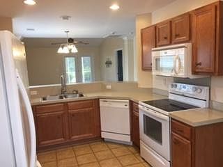 5th image of 1273 River Rock Rd