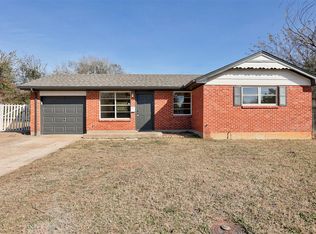 1317 Pinewood Ct, Midwest City, OK 73110