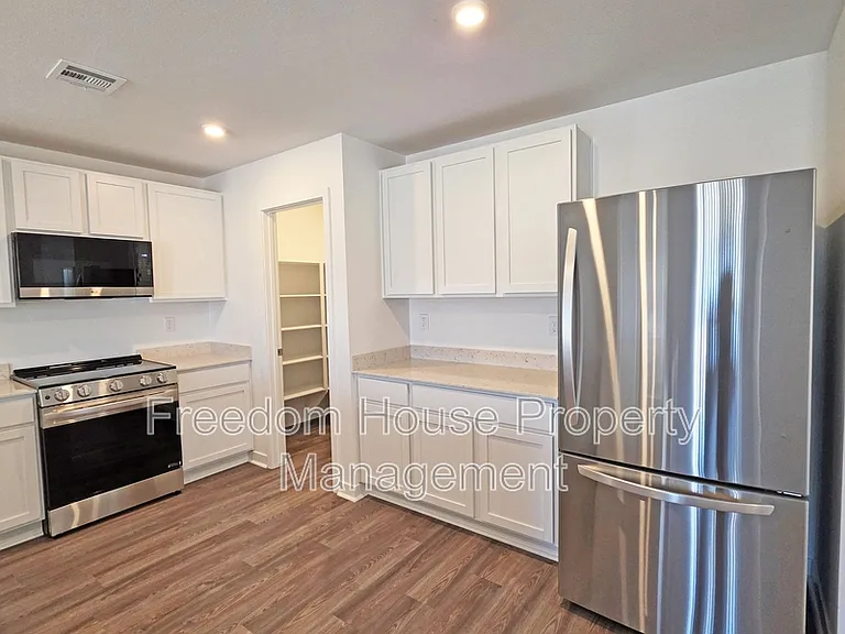 663 E Huyana Wind Dr — Photo 31