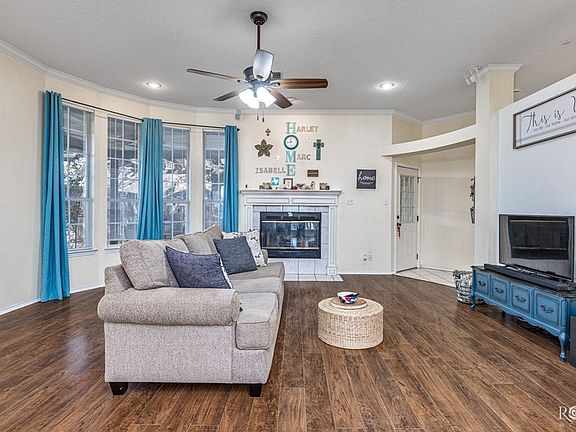 5th image of 3242 Walnut Hill Dr