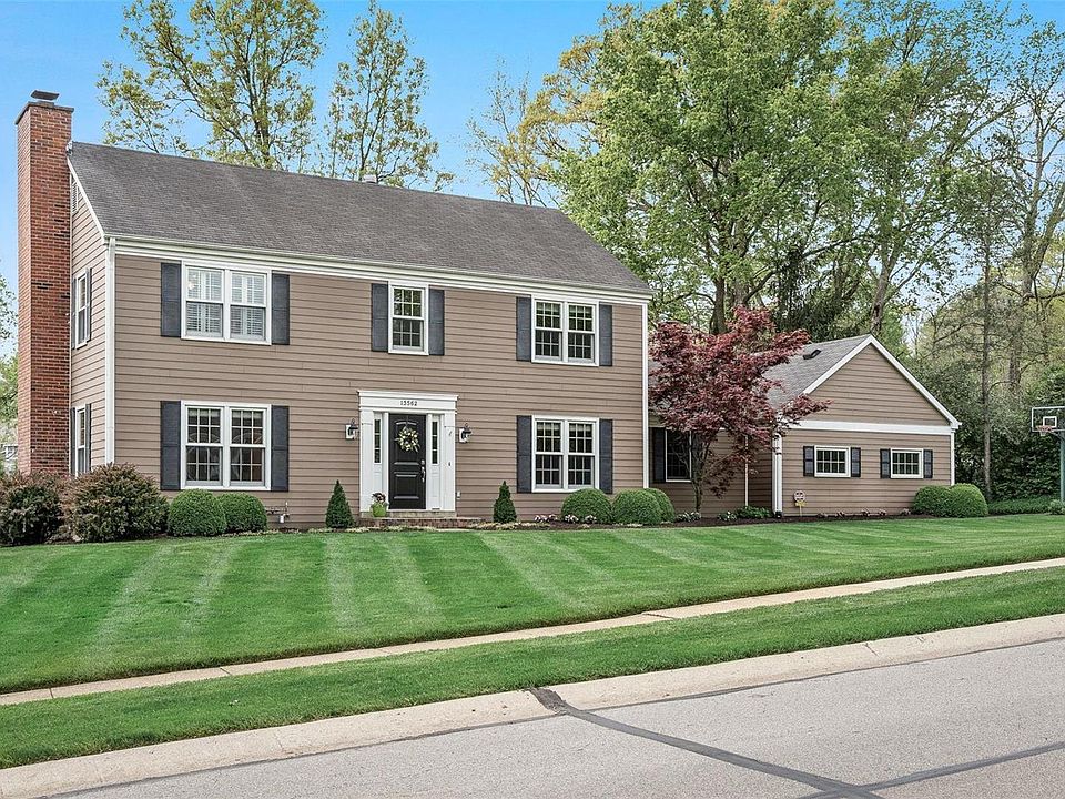 1st image of 13562 Featherstone Dr
