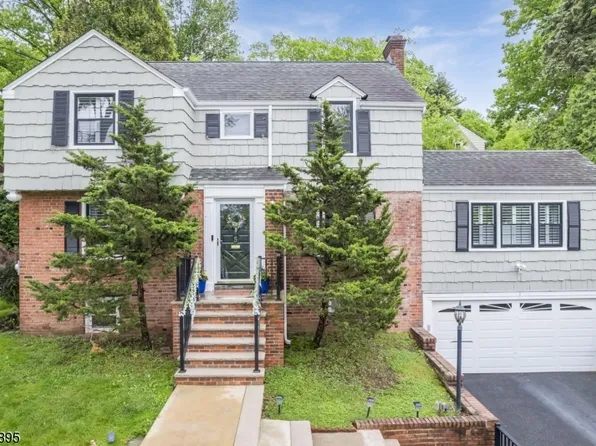 5 Stonewood Pkwy, Verona Twp., NJ 07044