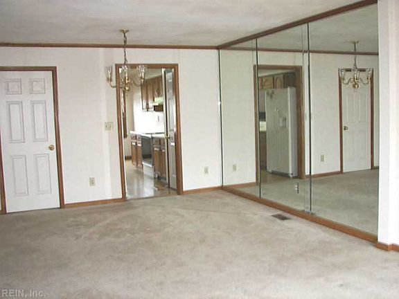 4th image of 1511 Brendle Ct