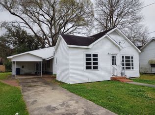 303 S Guegnon St, Abbeville, LA 70510