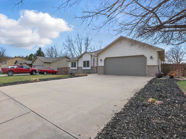 3035 Player Dr, Rapid City, SD 57702