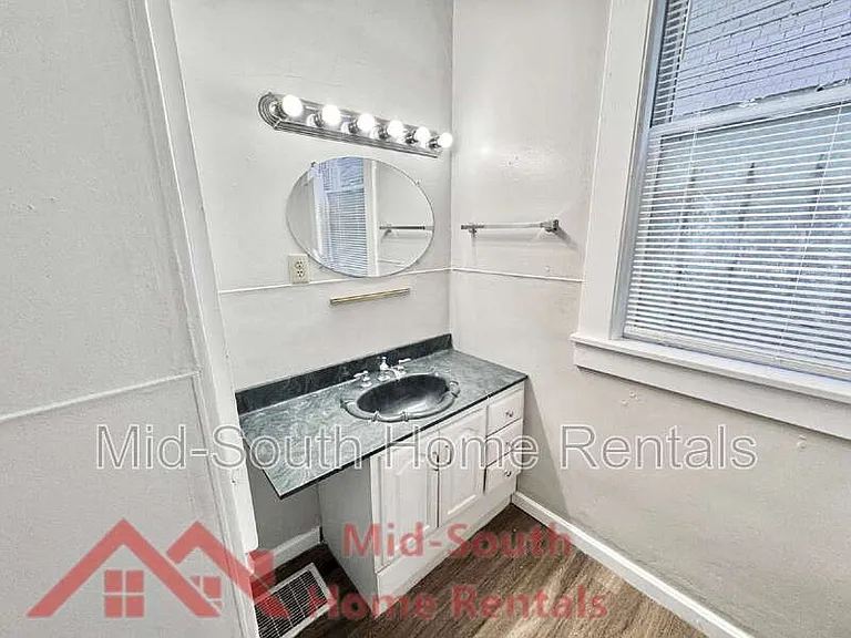 1277 Carr Ave #1 — Photo 8