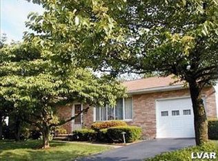 3386 Barklay Rd, Whitehall, PA 18052