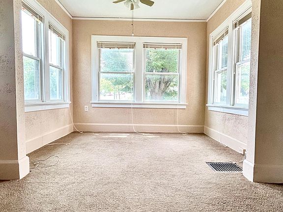2nd image of 3825 Wayne Ave APT 1