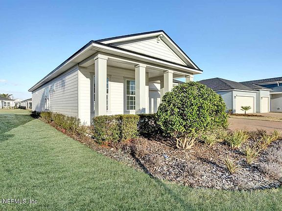 3rd image of 397 AMBERWOOD Drive