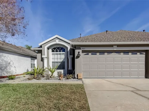 19317 Weymouth Dr, Land O Lakes, FL 34638