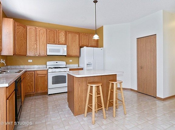 4th image of 469 Chesterfield Ln