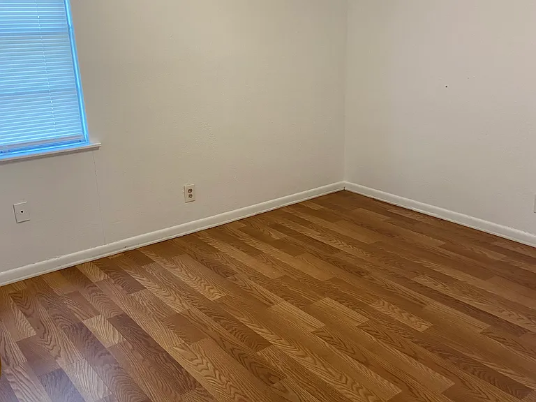 5232 Caroldean St — Photo 8