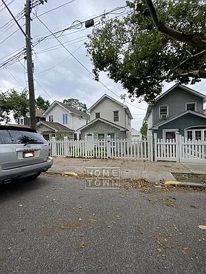 3rd image of 5907 Avenue M