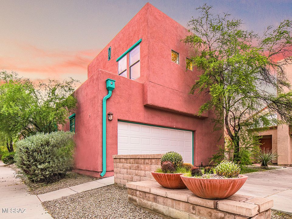 1st image of 970 W Calle Carasol