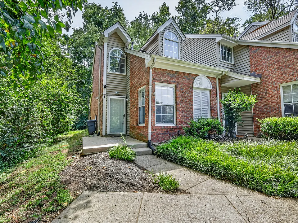 440 English Ivy Dr