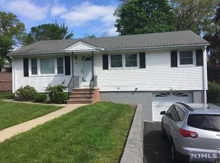 51 School St, North Haledon, NJ 07508