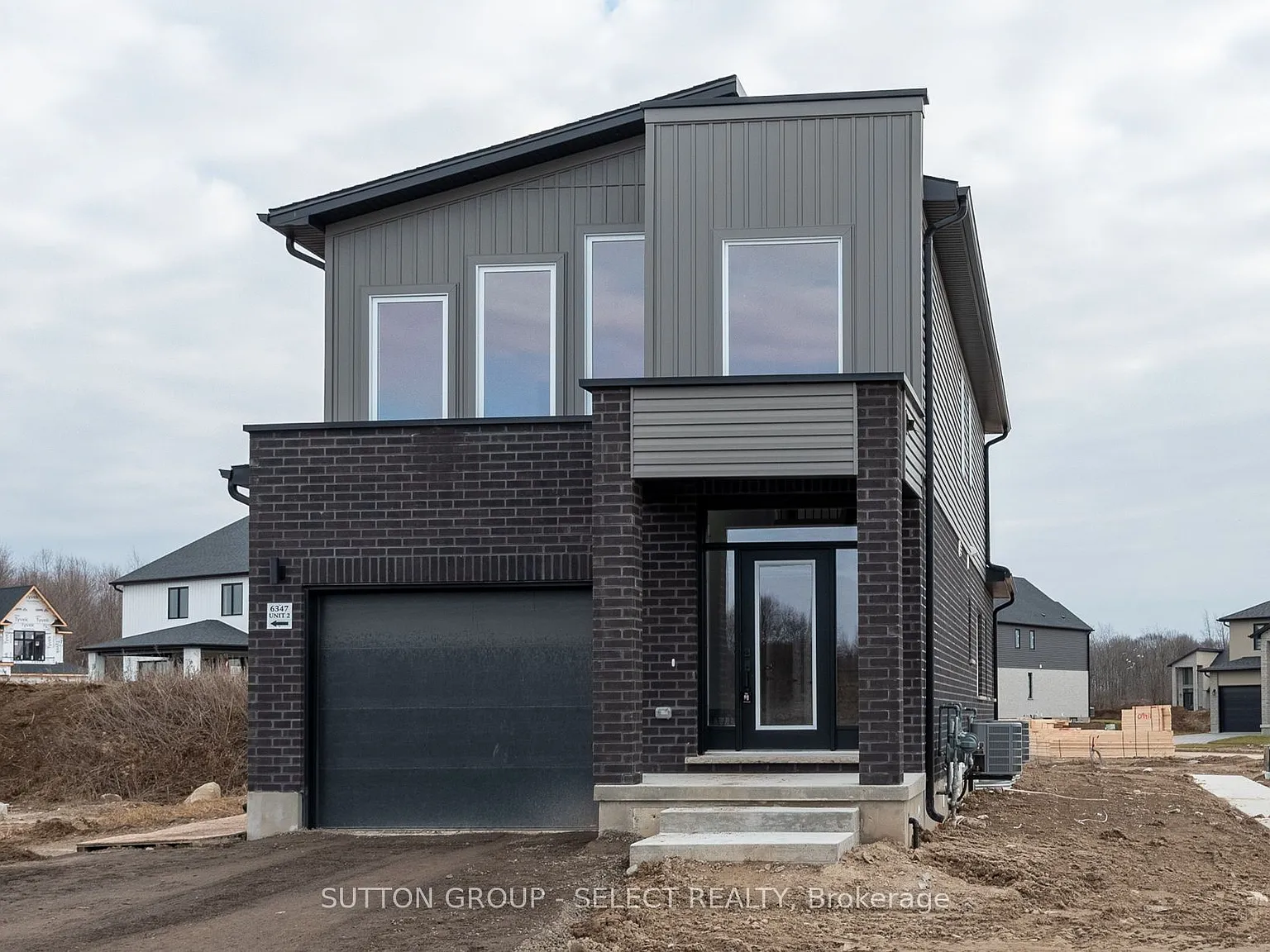 2 bed, $1,600 — Photo 1