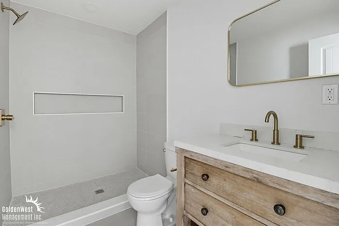 4822 Doliva Dr — Photo 8