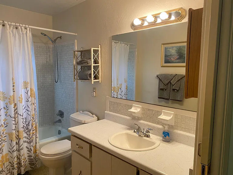 127 S Hull Ave — Photo 9